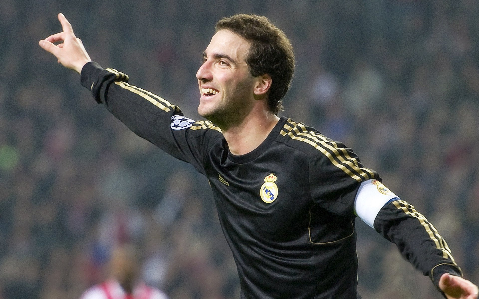 亚冠赛事的实力球队逐渐崭露头角,亚冠足球队